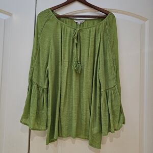 Counterparts Size Medium Long Sleeve PLeated Tunic with Bell Sleeve
